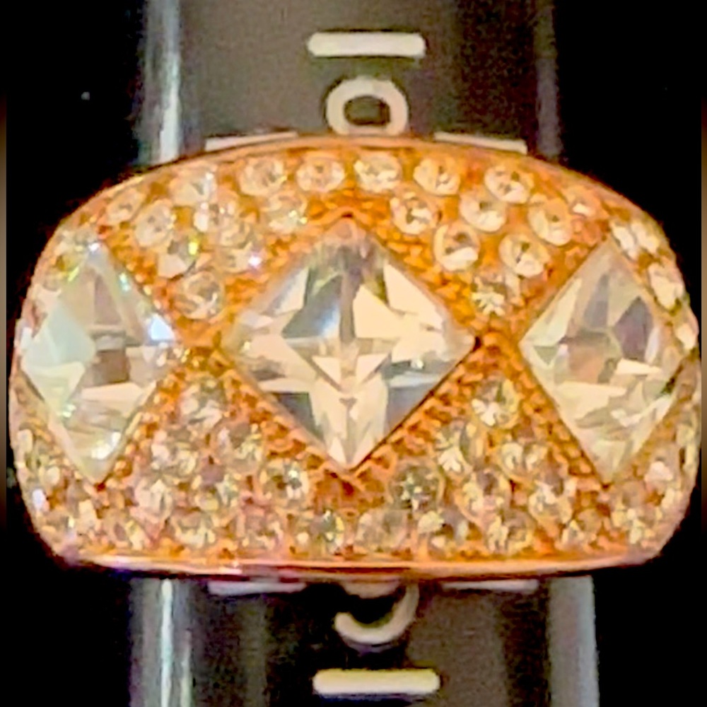 PJM Designer Ring fashion rhinestones set in Rosegold gilt none magnetic sz 8.5